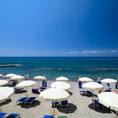 Villaggio Stella Del Sud & * Пишотта