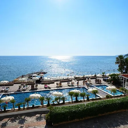 Курортный комплекс Villaggio Stella Del Sud &